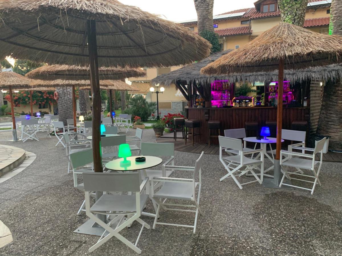 Vergos Hotel Vourvourou Luaran gambar