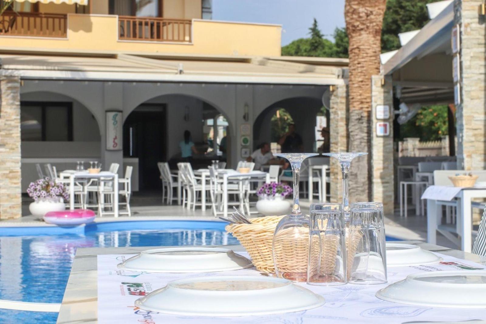 Vergos Hotel Vourvourou Luaran gambar