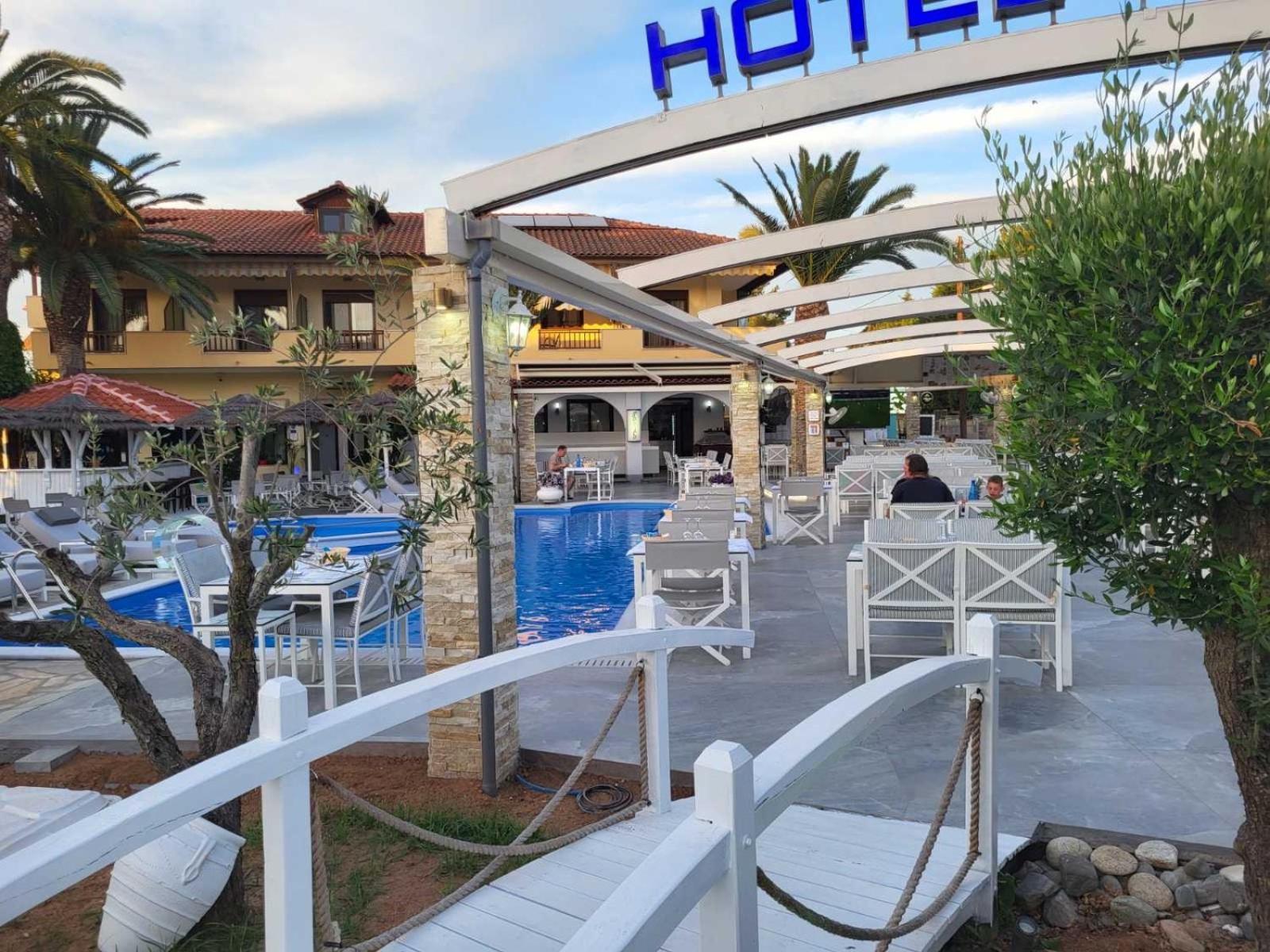 Vergos Hotel Vourvourou Luaran gambar