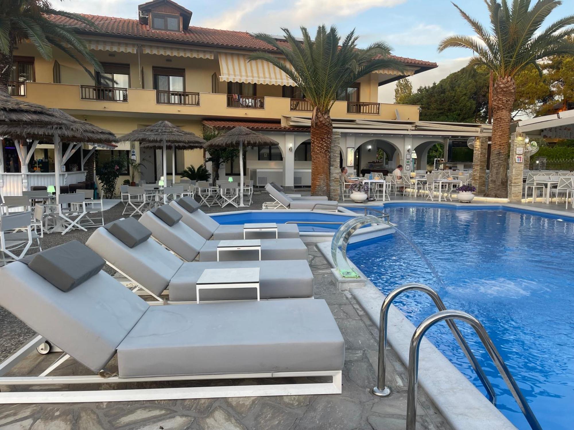 Vergos Hotel Vourvourou Luaran gambar
